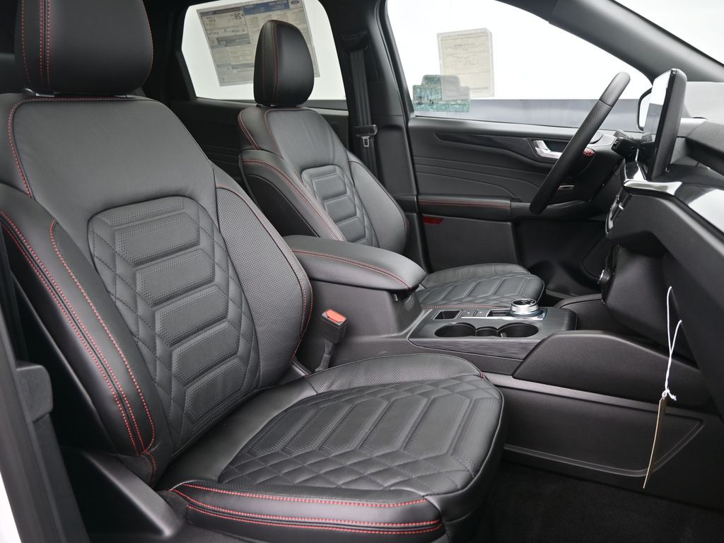 2024 Ford Escape ST-Line Elite