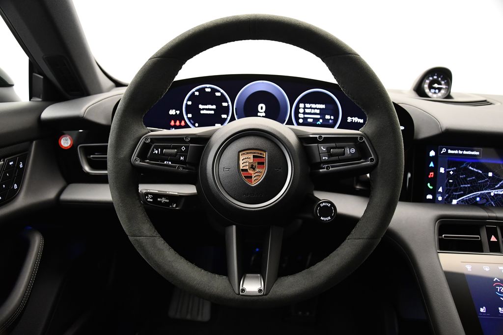 Thumbnail: 2025 Porsche Taycan - 22