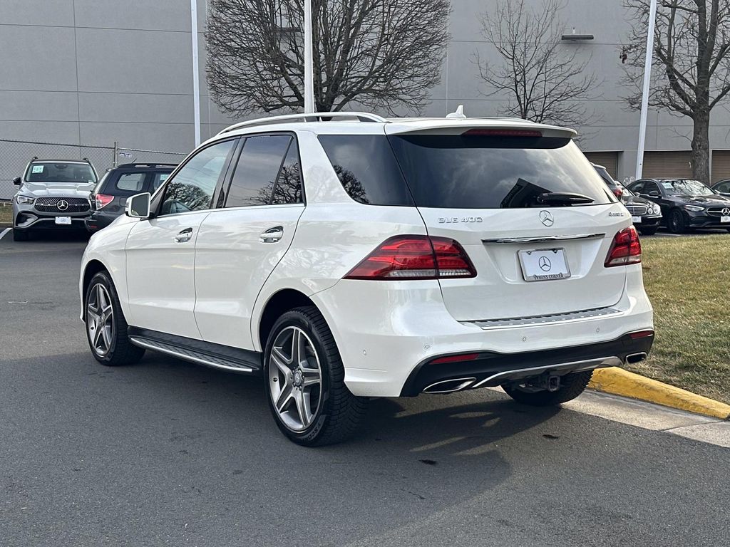 Thumbnail: 2016 Mercedes-Benz GLE - 13