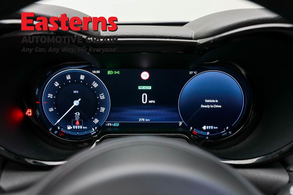 Used 2024 Green Alfa Romeo Veloce image 18