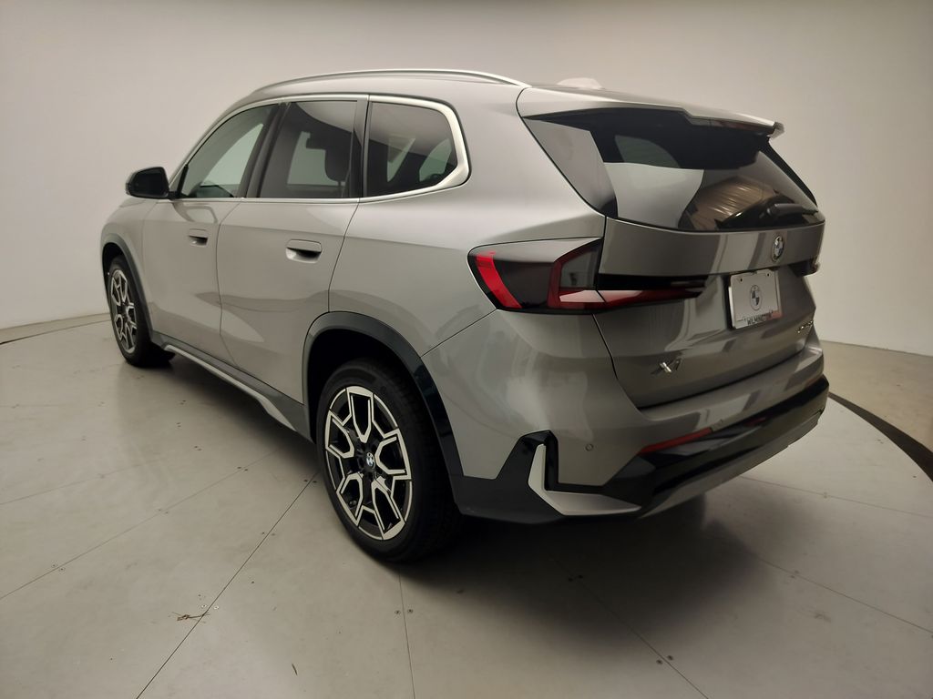 Thumbnail: 2026 BMW X1 - 4
