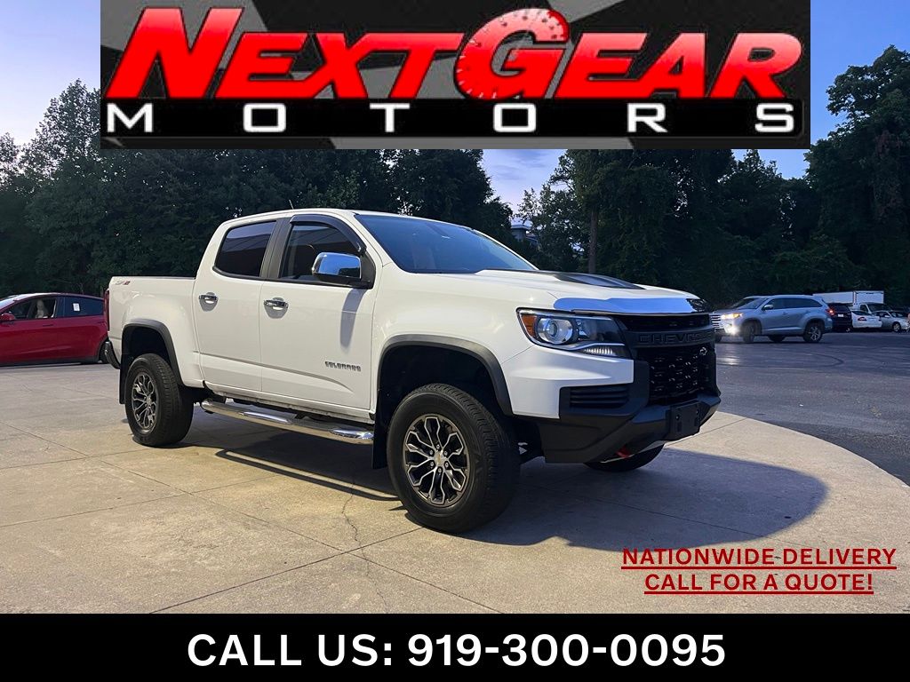 Summit White 2022 Chevrolet Colorado Pickup Truck Four-Wheel Drive 8-Speed Automatic