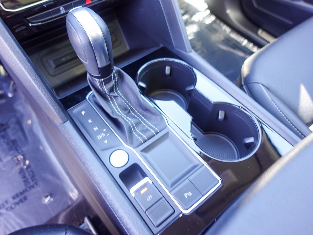 Used 2023 Gray Volkswagen 3.6L V6 SE w/Technology image 19