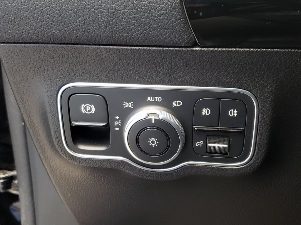 Thumbnail: 2021 Mercedes-Benz GLA - 13