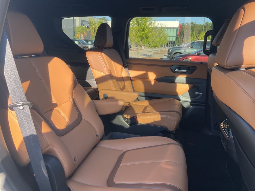2025 Aspen White Tricoat Nissan Armada SL RWD SUV