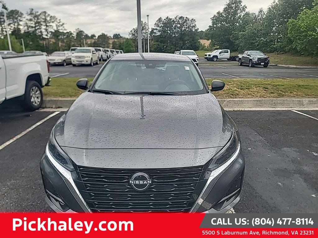 Gray (Gun Metallic) 2025 Nissan Altima 2.5 SV FWD Sedan Front-Wheel Drive Continuously Variable Transmission