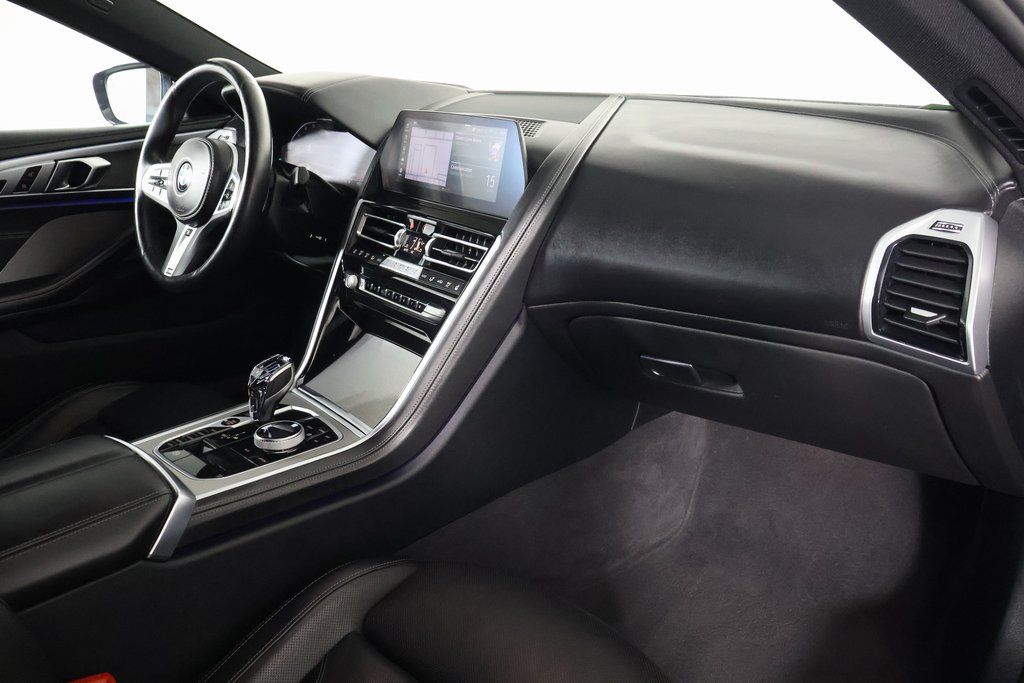 Thumbnail: 2022 BMW 8 Series - 9