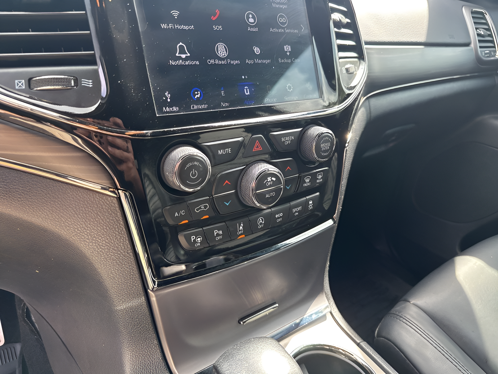 Used Car 2021 Jeep Grand Cherokee  Limited X For Sale Under $30,000 In Austin, Texas