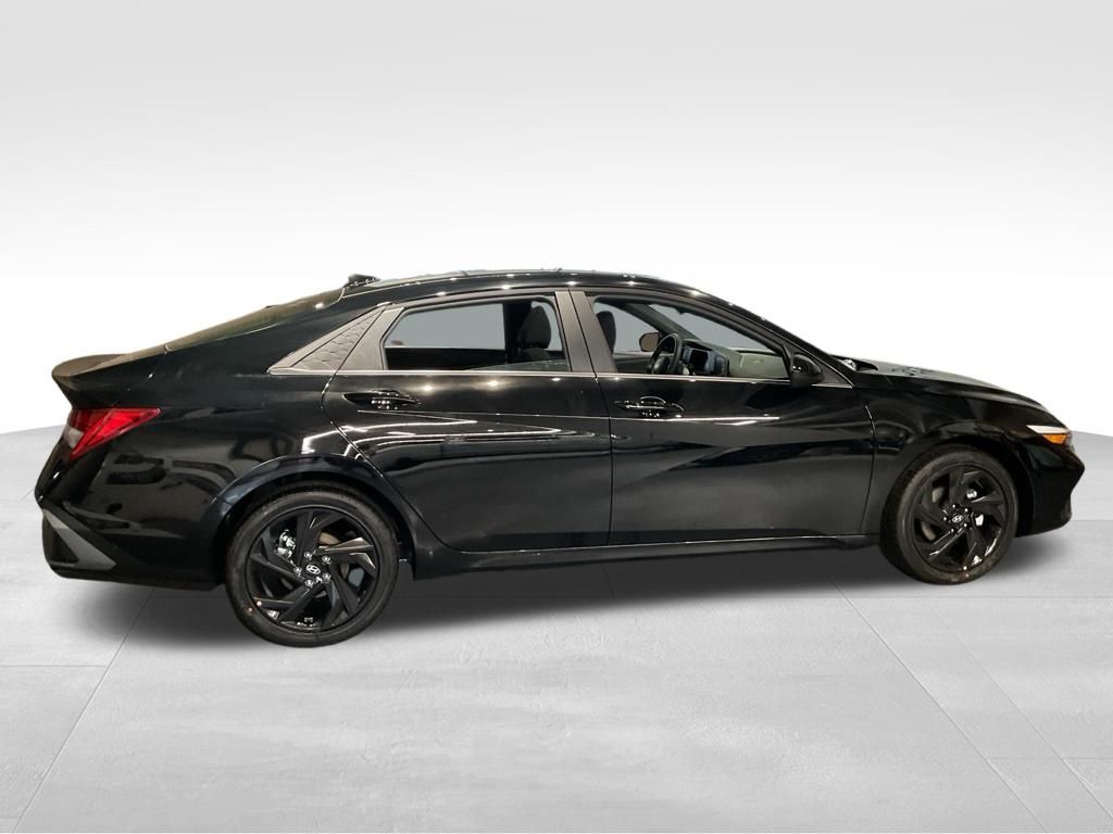 New 2026 Black Hyundai SEL Sport image 3