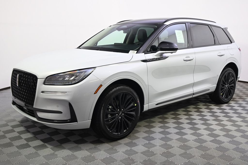 New 2026 White Lincoln Premiere image 2