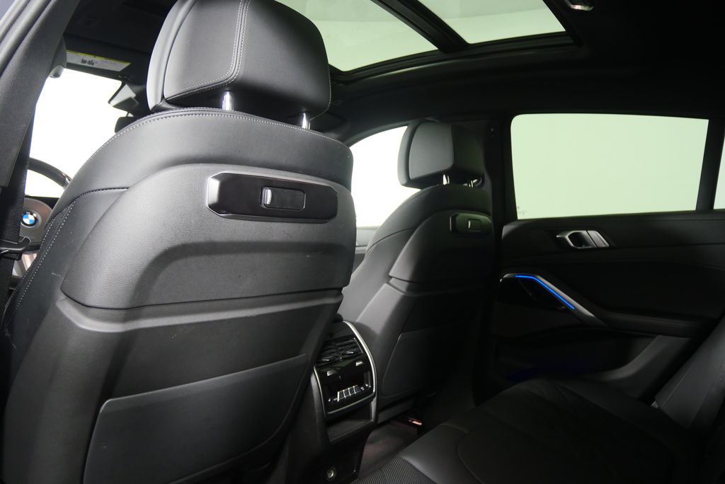 Thumbnail: 2025 BMW X6 - 19