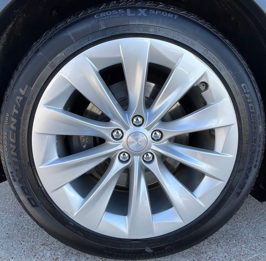 2017 Tesla Model X  Silver at Autostrade
