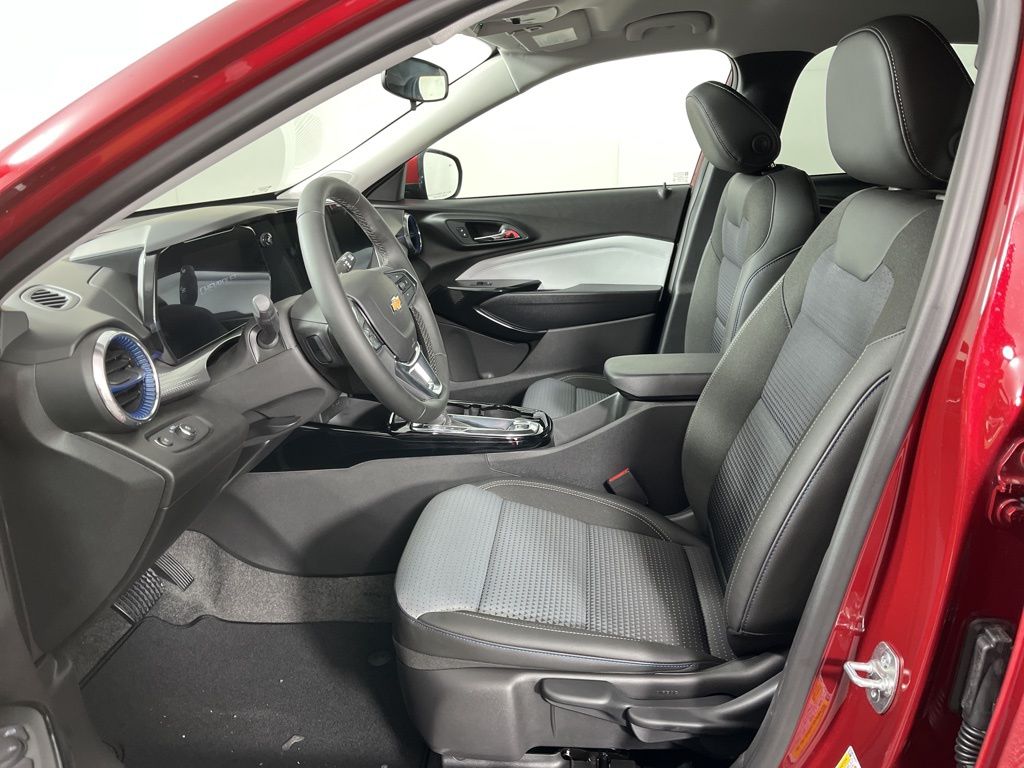 2025 Chevrolet Trax LT 20