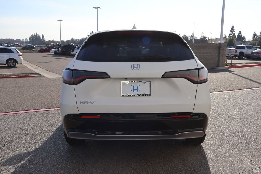 Thumbnail: 2027 Honda HR-V - 6
