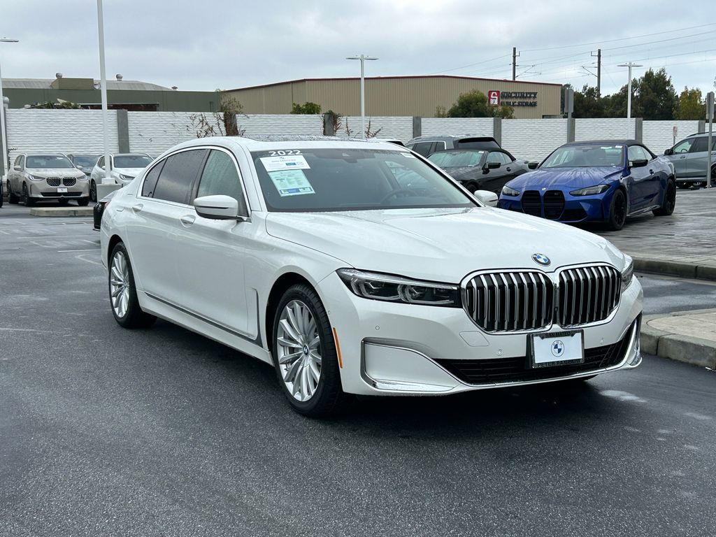 2022 BMW 7 Series 740i 7