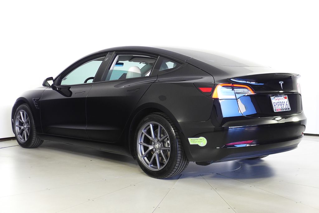 Thumbnail: 2021 Tesla Model 3 - 9