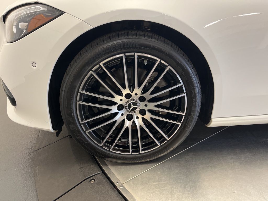 Thumbnail: 2025 Mercedes-Benz C-Class - 10