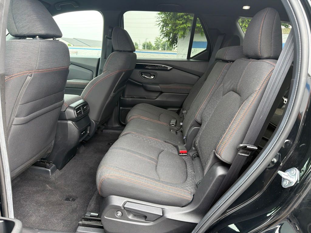 Thumbnail: 2025 Honda Pilot - 18