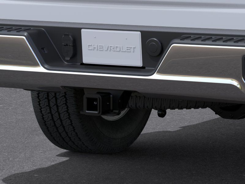 New 2026 Summit White Chevrolet Work Truck image 13