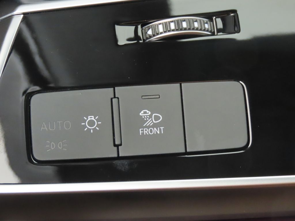 Thumbnail: 2025 Audi Q7 - 20