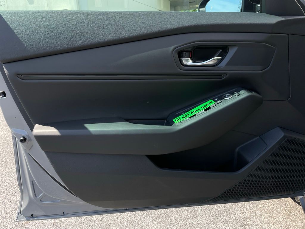 2025 Honda Accord SE 23