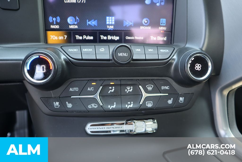 Used 2019 White Chevrolet Grand Sport image 27