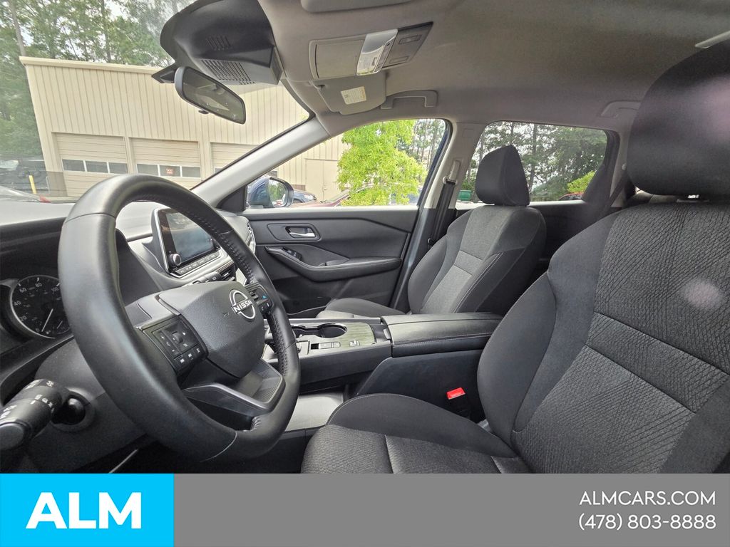 Used 2025 Blue Nissan SV image 28