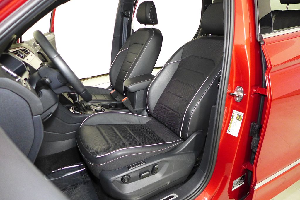 Thumbnail: 2024 Volkswagen Tiguan - 22