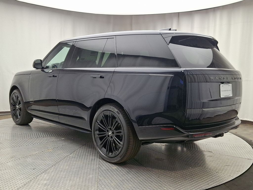 Thumbnail: 2025 Land Rover Range Rover - 4