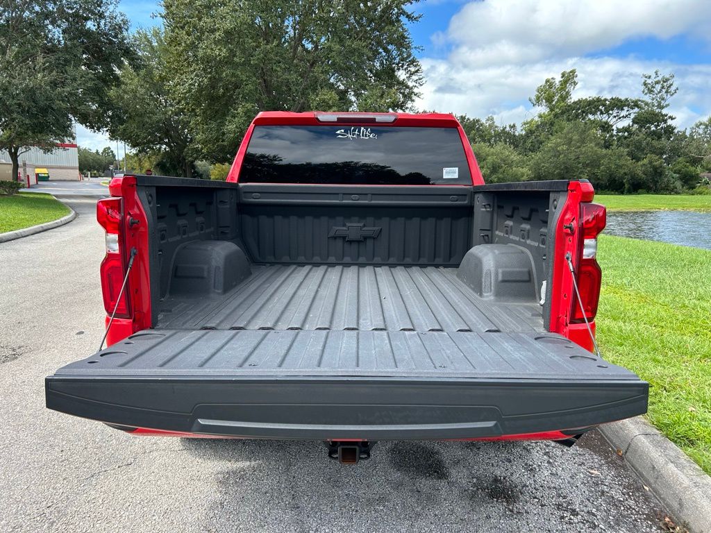 Thumbnail: 2022 Chevrolet Silverado 1500 - 10