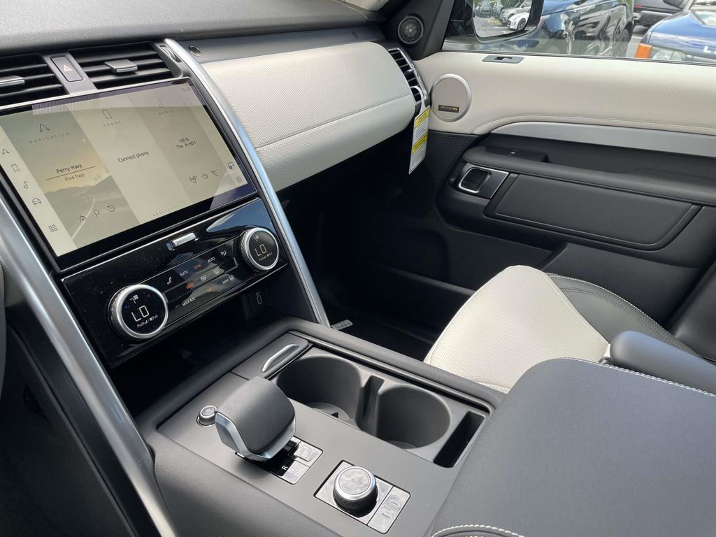 New 2026 Blue Land Rover  image 33