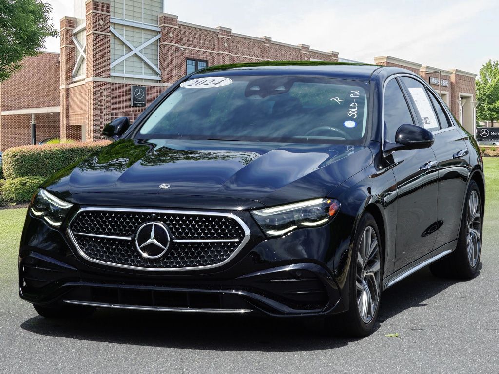Thumbnail: 2024 Mercedes-Benz E-Class - 4
