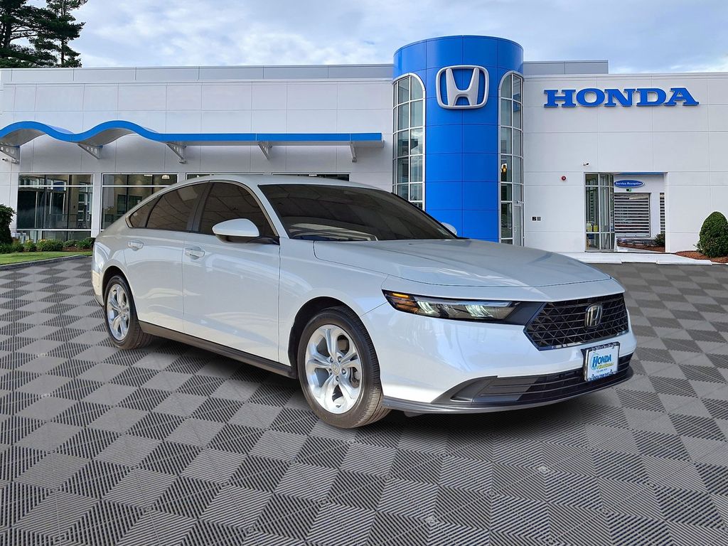 White 2024 Honda Accord LX FWD Sedan Front-Wheel Drive Continuously Variable Transmission