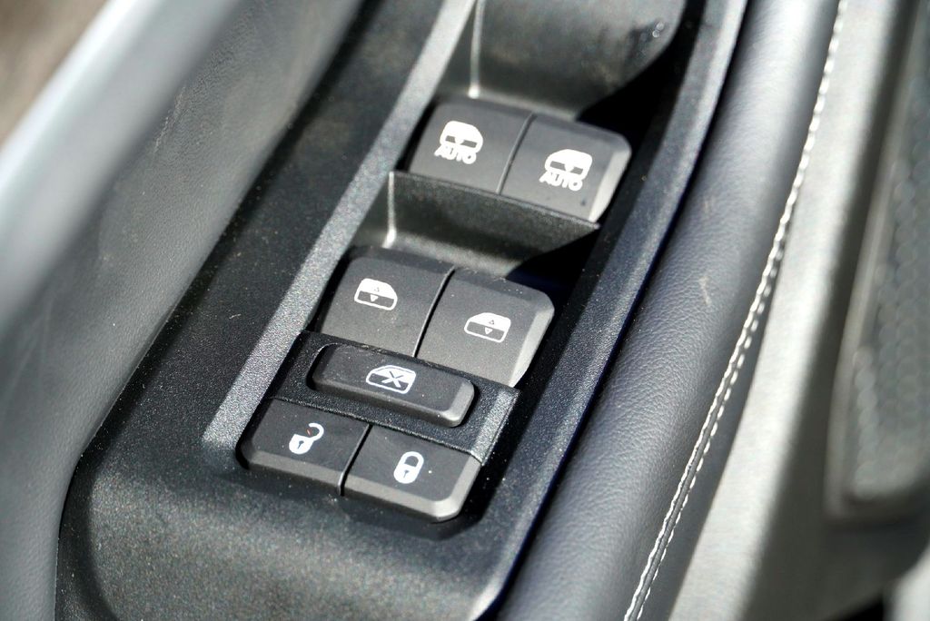 New Car 2025 Jeep Grand Cherokee L  Limited For Sale Under $50,000 In Taylor, Texas