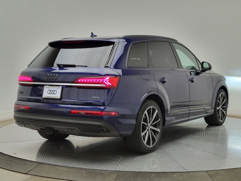 Thumbnail: 2021 Audi Q7 - 5