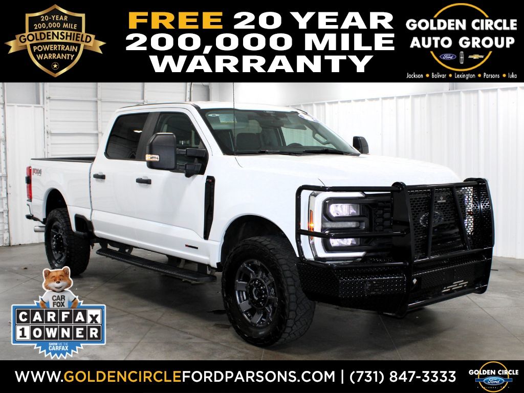 Oxford White 2024 Ford F-250 Super Duty Pickup Truck Four-Wheel Drive Automatic