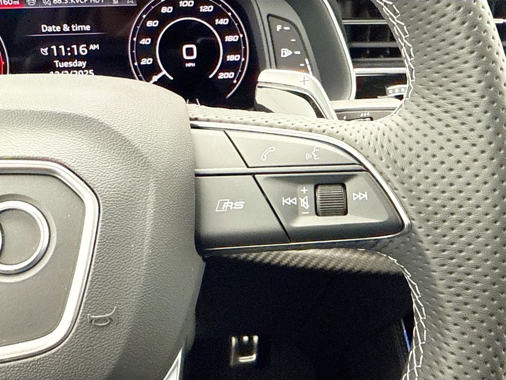 Thumbnail: 2026 Audi RS Q8 - 12