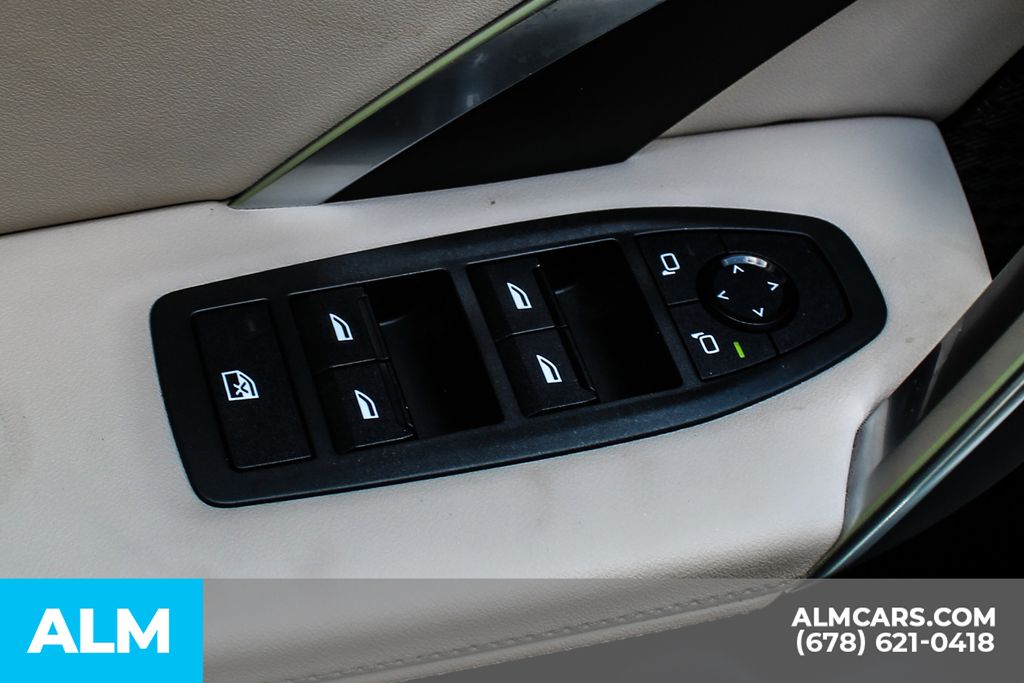 Used 2023 Green BMW xDrive28i image 40