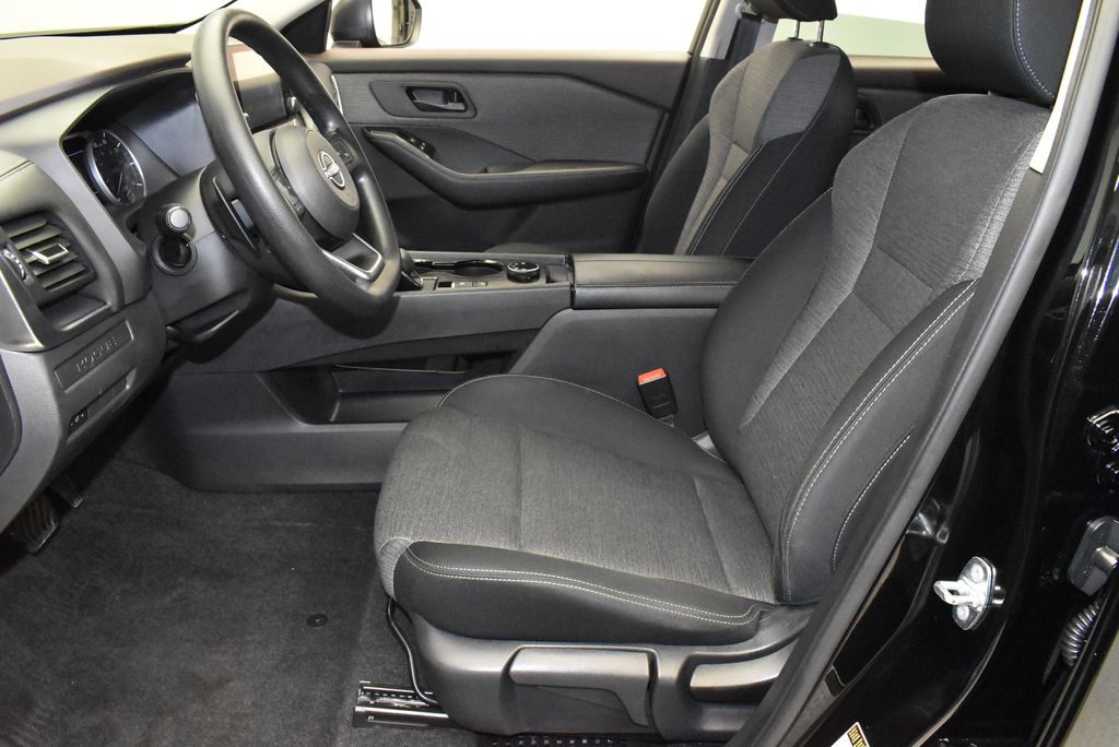 2022 Nissan Rogue S 12