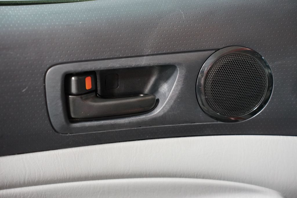 Thumbnail: 2013 Toyota Tacoma - 28