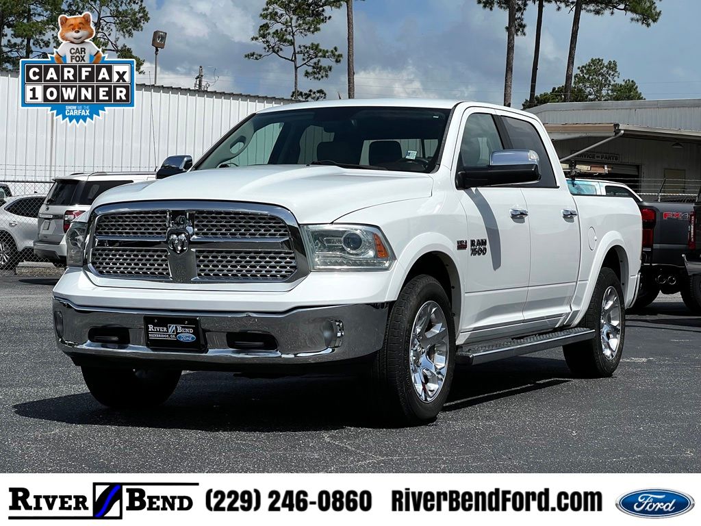 Bright White Clearcoat 2016 RAM 1500 Pickup Truck Four-Wheel Drive 8-Speed Automatic
