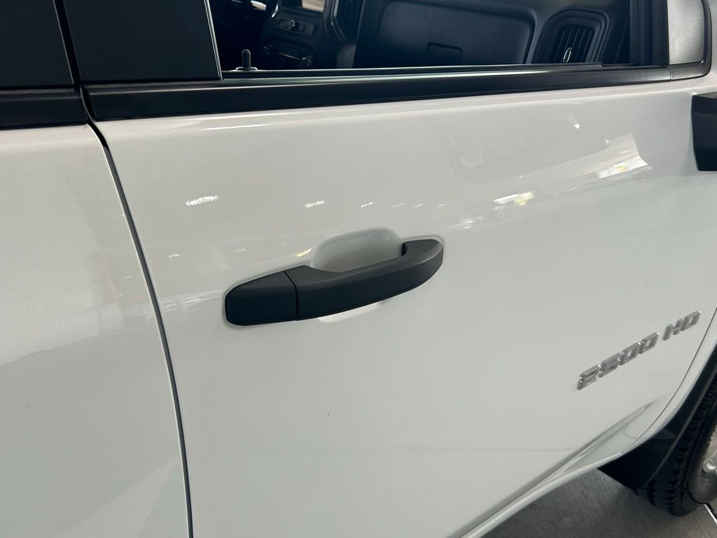 New 2026 Summit White Chevrolet Work Truck image 13