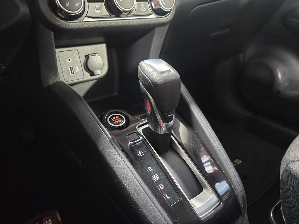 Thumbnail: 2021 Nissan Kicks - 24