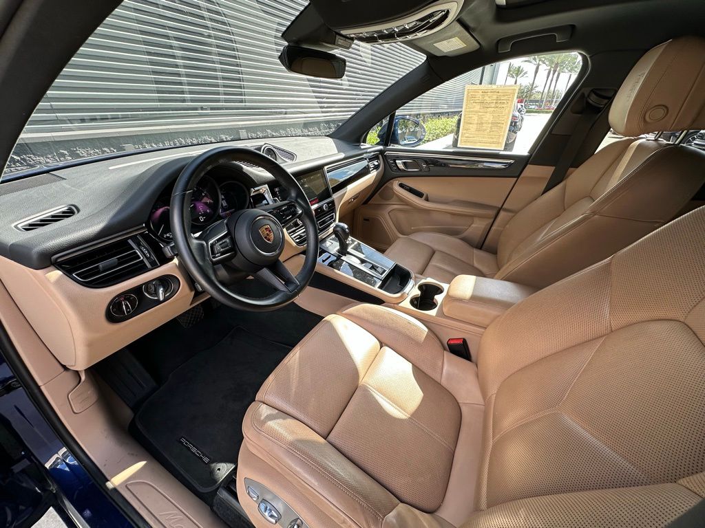 2023 Porsche Macan  4