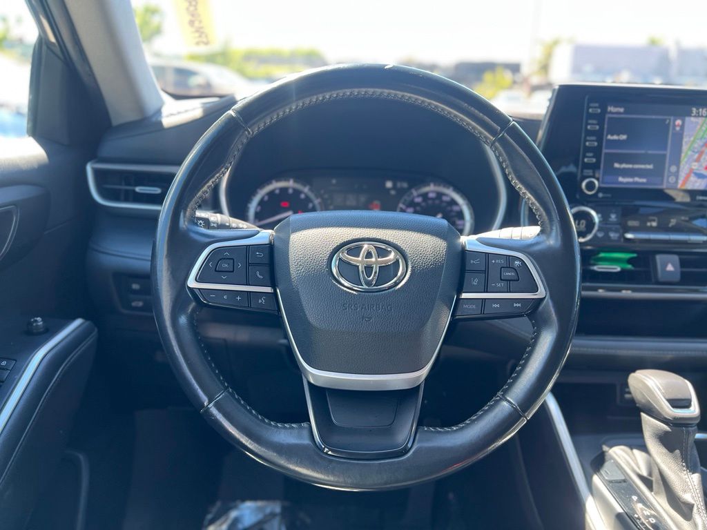Used 2022 Toyota Highlander SUV