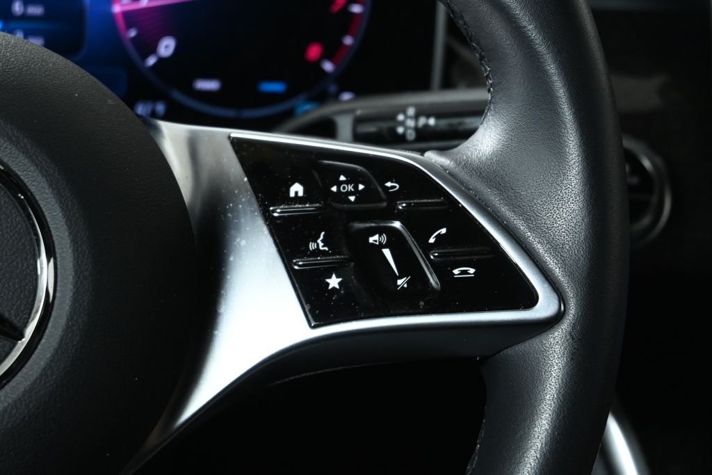 Thumbnail: 2025 Mercedes-Benz GLC - 16