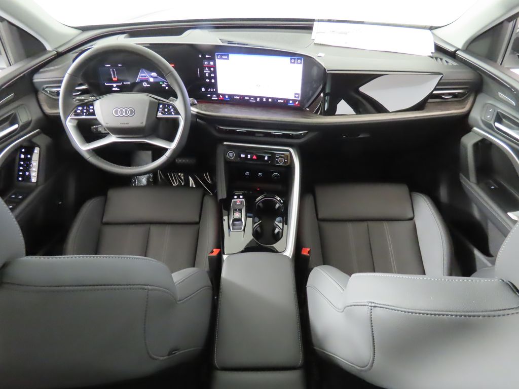 Thumbnail: 2025 Audi Q5 - 11