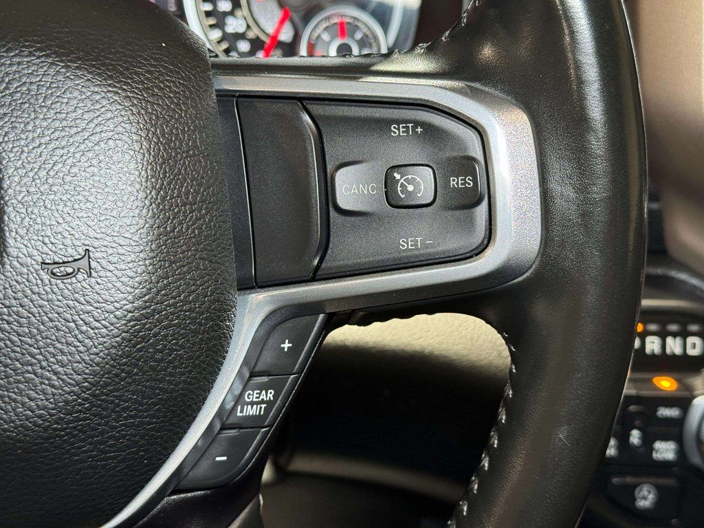 Used 2021 Patriot Blue Pearlcoat Ram Laramie image 11