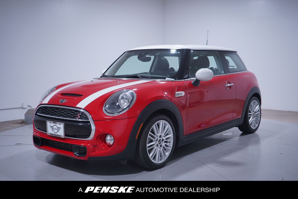Chili Red 2019 MINI Cooper S 2-Door Hatchback FWD Hatchback Front-Wheel Drive 6-Speed Automatic