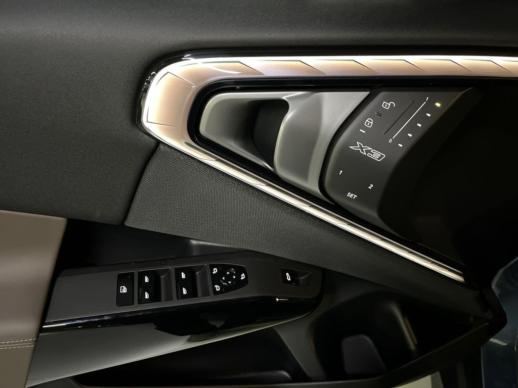 Thumbnail: 2026 BMW X3 - 13